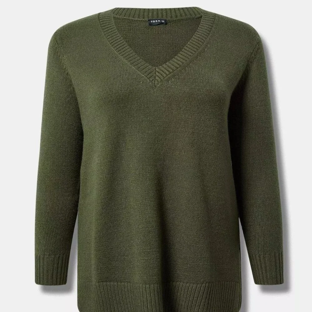 Torrid V-Neck Long Sleeve Pullover Sweater